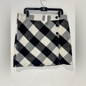 Ann Taylor Loft Buffalo Plaid Wool Blend Wrap Skirt Black White Checkered Sz 14P